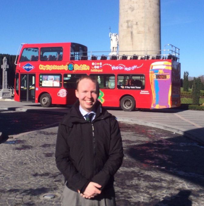 Rock Welcomes City Bus Tours To Glasnevin